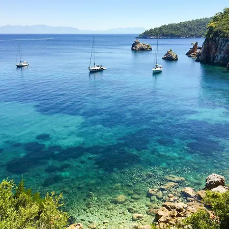 Romantic Pergamonto With Private Pool & Sea View Вилла Скопелос