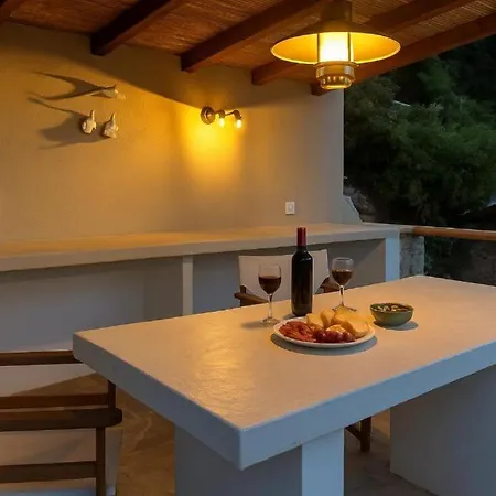 Romantic Pergamonto Cottage, Private Pool & Seaview *
