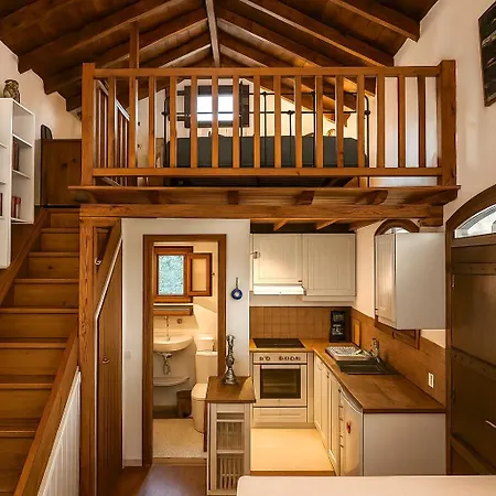 Romantic Pergamonto Cottage, Private Pool & Seaview Villa