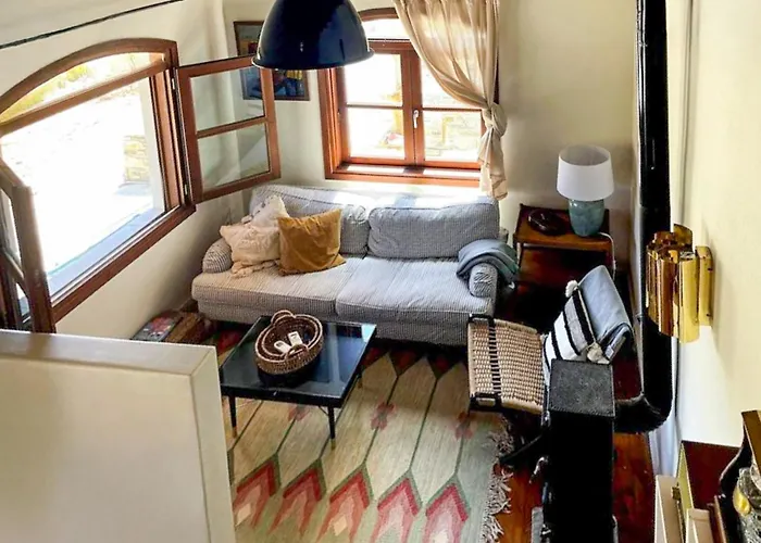 Вилла Romantic Pergamonto With Private Pool & Sea View Скопелос